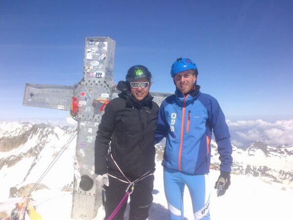 Pere Rullan (@pererullan) on Twitter photo Penjam els eskis pujant al Aneto 3400m! Bon dia, disfrutant de la baixada i gran companyia <a href="/miriam_m16/">Miriam Martínez</a> <a href="/manuelrullan/">Manu Rullan</a> Penjam els eskis pujant al Aneto 3400m! Bon dia, disfrutant de la baixada i gran companyia <a href="/miriam_m16/">Miriam Martínez</a> <a href="/manuelrullan/">Manu Rullan</a>