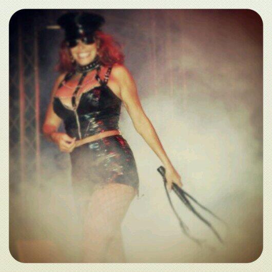 CucciEmily's tweet photo. Milly show. .kiss http://t.co/q1fWUCcslN