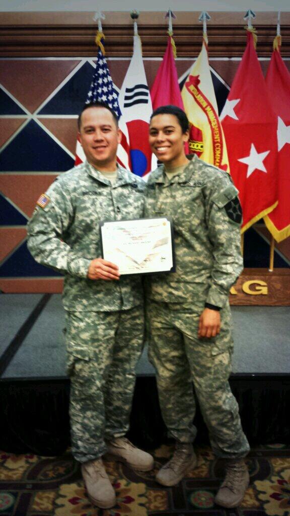 Anna347Simmers's tweet photo. My Platoon Sergeant was awarded by the Division Commander for his volunteering work! #proudPL #USsoldier http://t.co/3FjrTn2Z8g