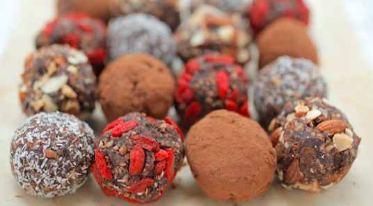 lululemon's tweet photo. The perfect on the go snack: http://t.co/Be3SOo3EoO | http://t.co/3paV2LHarR