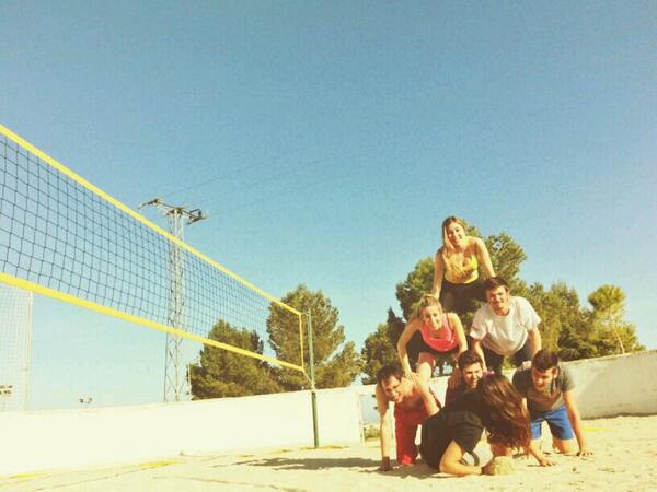 Marianin3's tweet photo. Los echaba de menos #AmigosSonEsosQue  te ponen el culo en la cara. http://t.co/FeVpoJwOFA