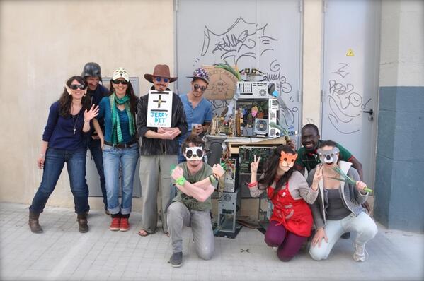 zoomacom's tweet image. #Tilios L&apos;atelier @jerryDIT se termine, on prend la pose avec le JerryClan,  @fyouzan et @emayoud !  !!!