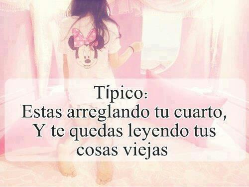 accionp0eticaes's tweet photo. Típico: Estas arreglando tu cuarto, http://t.co/H92qlG1IYM