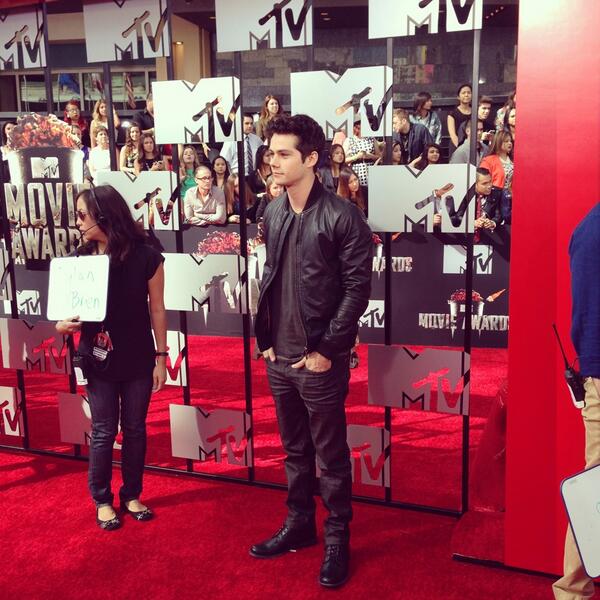 Another shot of @dylanobrien killin it on the red carpet! #MovieAwards