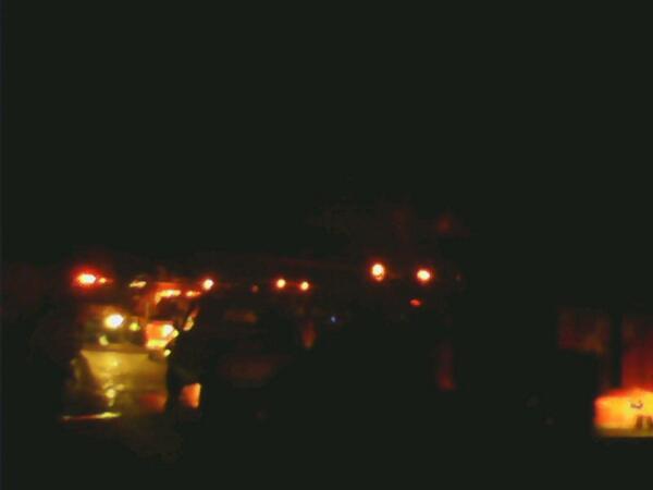 SamarindaUpdate's tweet photo. 10 mobil unit pemadam kebakaran sudah berada di lokasi kebakaran Jl PM Noor dekat perum bumi sempaja http://t.co/fdSESrXnER