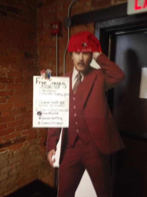 wrjcook's tweet photo. @ChouffeUSA #gnomespotting #classiccitybrew http://t.co/0tWsCBqrRJ