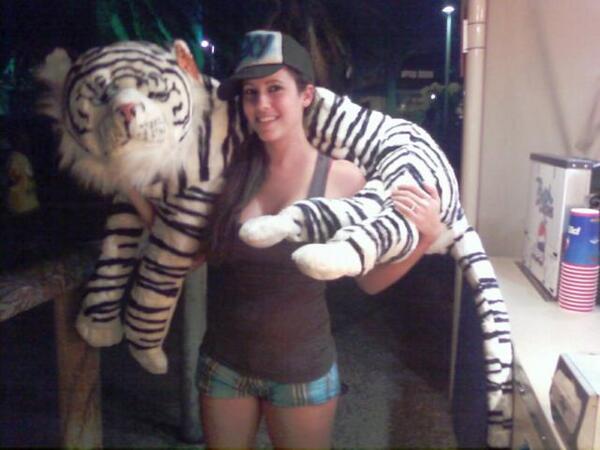 trashdragon9's tweet photo. #MissingTampa Bush Gardens 2010 owned by Anheuser Busch b4 it was sold...won the ring/glass bottle game:) http://t.co/kLclRIT3OB