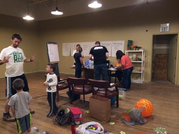 rebecca4kids's tweet photo. A great team has gathered to prep supplies for #OneLifeKids for Easter! #KidsAreABigDeal http://t.co/biiqkcSLz4