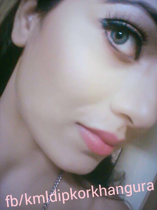 Kmldipkor16's tweet photo. Coming back with a new naughty jeha song  &amp;  yeah this time as a model hehe .. shoot day 1 ; ) uff bot garmi a http://t.co/UA4uMfG2gW