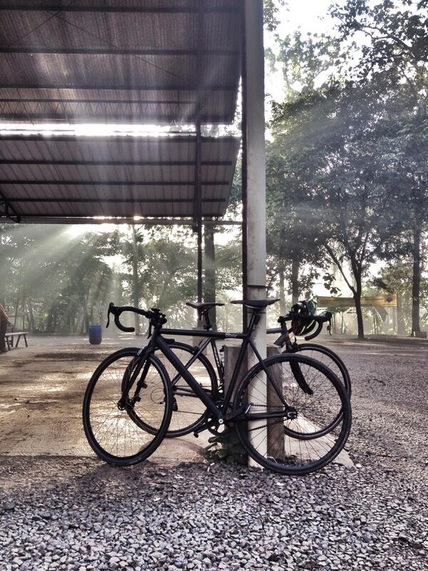 Tinggal 2 rider <a href="/Crankarmsteady/">CrankArmSteady</a> yang bertahan sejauh ini <a href="/SBQbandung/">SouthBeachQueen</a>