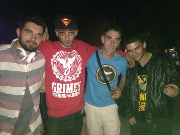 Misterbarcelo's tweet photo. Un saludo para todo el equipo un hizo posible que vibrara el @ZionSoundFest #Zionsoundfest #zionfestival2014 GRACIAS! http://t.co/DFjEivngTS