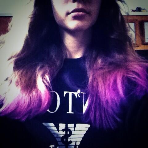 lilkaarni's tweet photo. #purple #chalk http://t.co/V44vpl53Sm