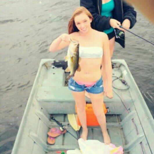 Hannah_LKelly's tweet photo. My fishy♥ http://t.co/vyZ4imW4Zd