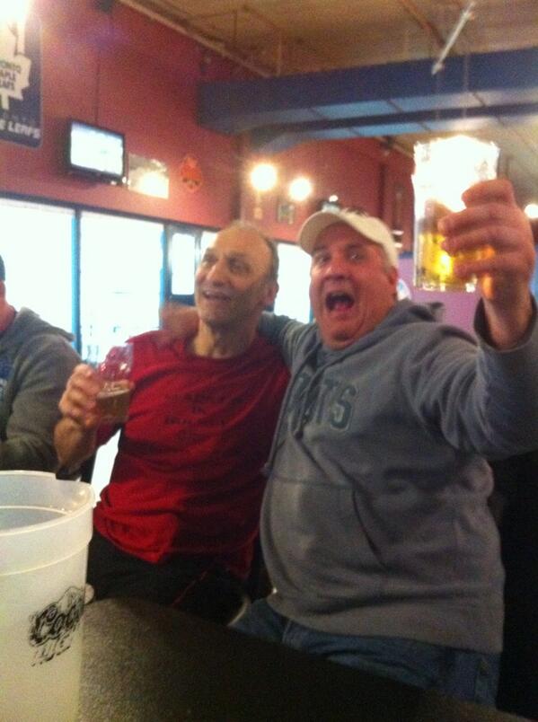 MWDCWolves's tweet photo. Only one finger up Rookies! #repeat http://t.co/VHuSZkUZbK