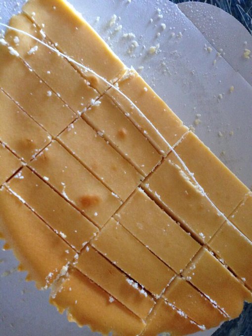 冷凍するとこんなに美味しいの 巨大なコストコデザートの小分け保存方法 朝時間 Jp