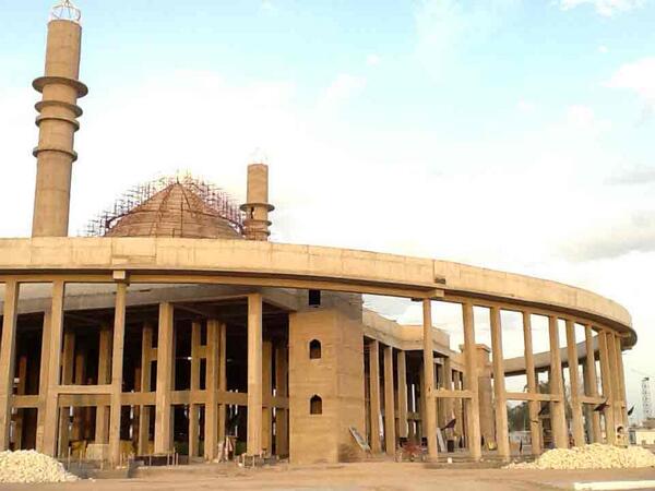 JamesCubitt's tweet photo. Maurice Dillon,Operations Director for Iraq reports significant being made on Shrine of Al-Sader #architecture #iraq http://t.co/pfqPftpQgd