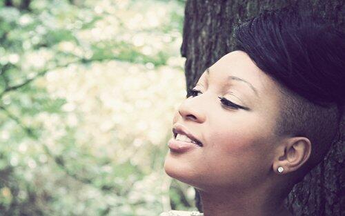 BET_UK's tweet photo. Happy #BETbday to the beautiful UK singer-songwriter @TheRealMzWalker Have a good one! http://t.co/aAZuo9K9Pp
