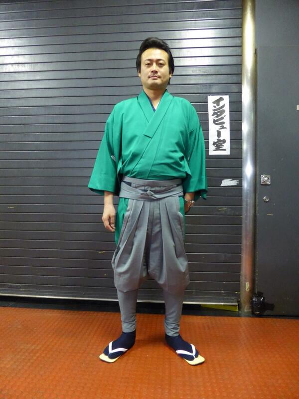 Nanami 1964 Sur Twitter ２０１４春場所 八日目 利樹之丞さん インタビュー室前で フォロワーさんと一緒に お写真をお願いしました 緊張いたしました ありがとうございます Http T Co Je8tult2r4 Twitter