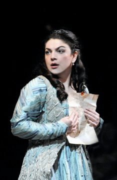 tamar_iveri's tweet photo. Tonight at the @bay_staatsoper : Amelia Grimaldi in SIMON BOCCANEGRA ! http://t.co/gFpo5PzwBZ