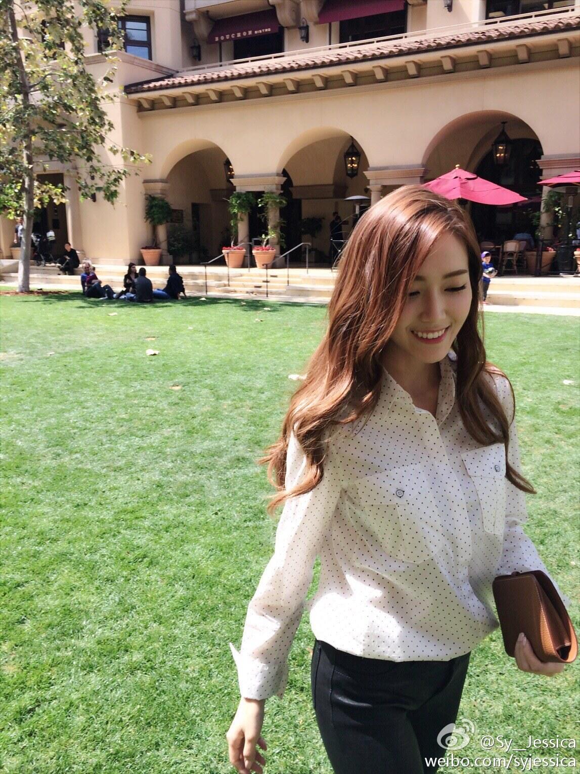 BlMB4a8CAAAyeH7.jpg:large