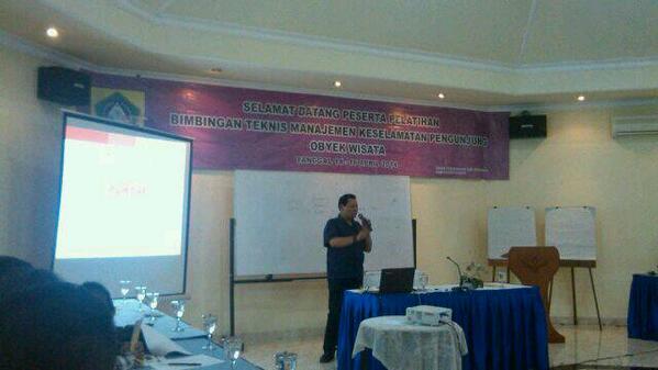 pelatihan bimbingan teknis manajemen keselamatan pengunjung objek wisata, hotel prameshti 14-16 april 2014