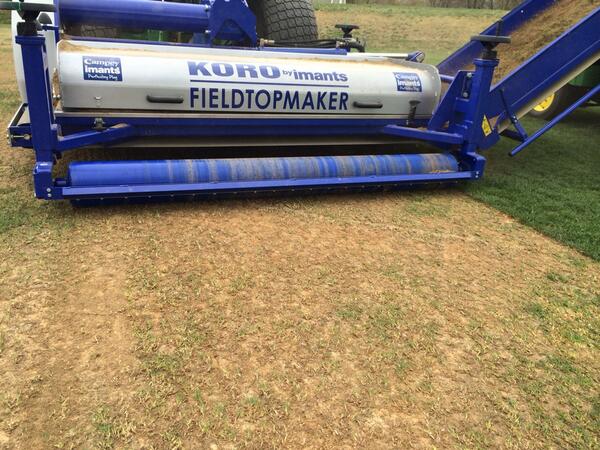 JeradRMinnick's tweet image. “@Seeds_McGrass: Fraze mowing for organic &amp;amp; poa annua removal. #cleanitout #thinkdifferent @GrassInnovation http://t.co/dbpqxwO2TO”