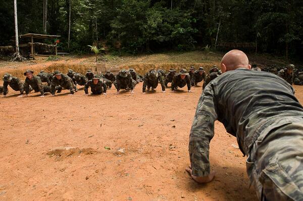 En attendant Bielsa, on a les premières images de ses futurs entraînements a L'OM. #Bielsa #OM