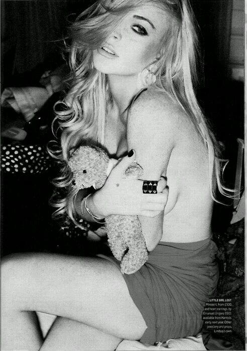 lohanemrgdr's tweet photo. "@barbaraemrgdr: sentite..la palvin batte tutti>>>>>>>>#r http://t.co/e3geOKN7du" ma guarda che sexy la lohan. #r http://t.co/YqbLzi6NE4