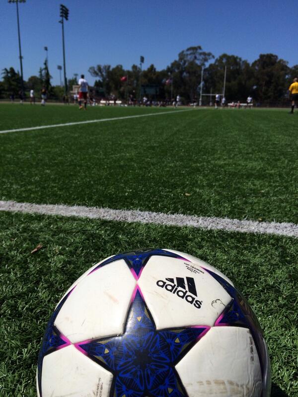 USCMarshallWear's tweet photo. More soccer from #c4cwkd (You're welcome @adidas for the exposure to our 19 followers) #goldmine #goldenbriefcase http://t.co/GFKn3EJf7Z