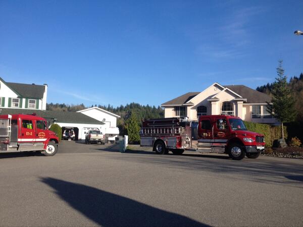 CRVFD's tweet image. Early morning public service call #custonerswrcice #24/7/365 #dial911