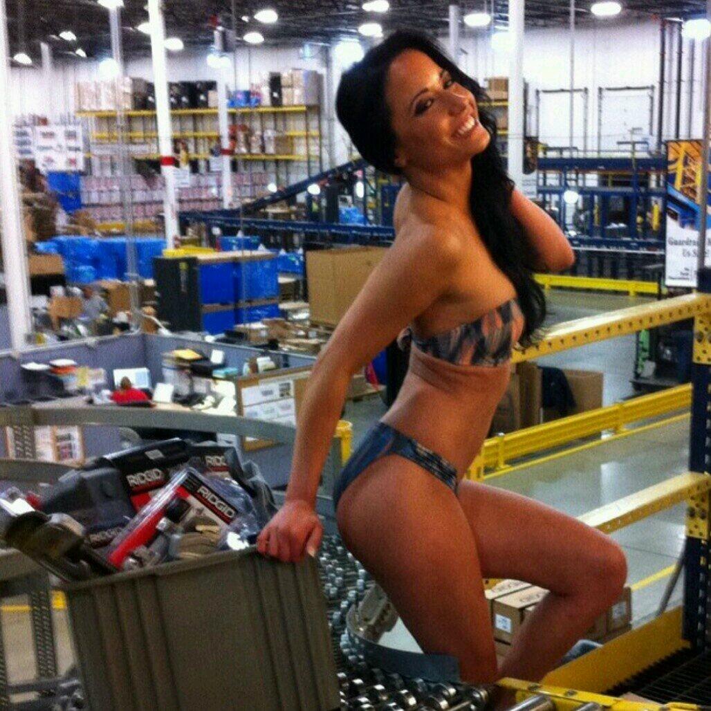 Barbara Desiree on X: "#bts shoot for #Ridgidtools @MoreMediaOne #Ridgid # tools #calendar 2014/2015. http://t.co/GsJqShElYM" / X