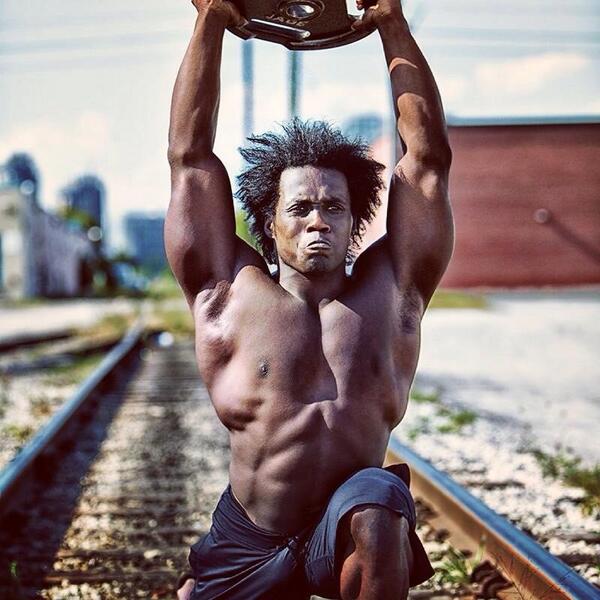 LOADAPPAREL's tweet image. Don't pout...bang that set OUT! loadapparel.com #YouJustGotLOADed 
#canada #active #America #Athletic #fitness