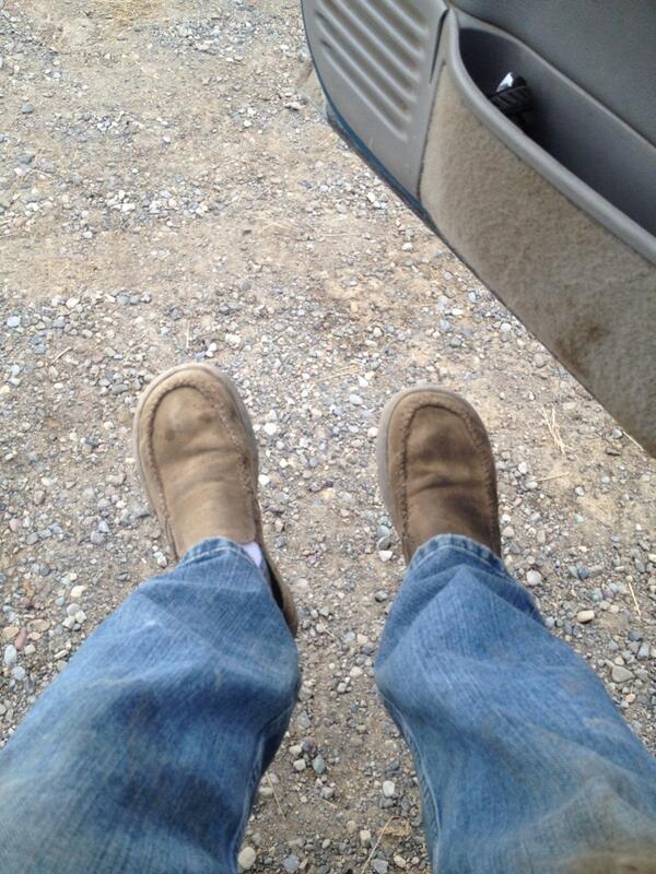 Crazy_Legs69's tweet photo. @Brandonnaumczyk @MoncksJordan #loafers4life http://t.co/RrMLiYKGlb