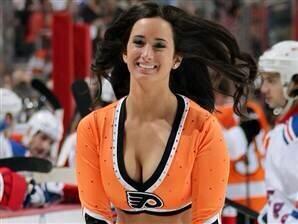 FlyersBoobs's tweet photo. #ClutchTime http://t.co/sEAL3vMBLQ