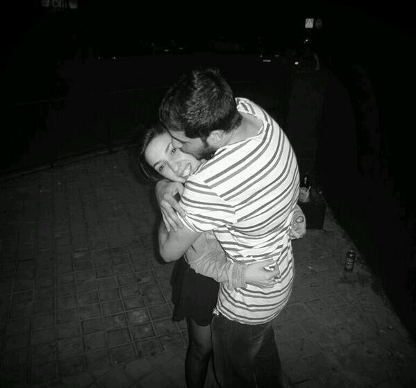 leyre3's tweet photo. Esa persona que siempre te saca una sonrisa,que te abraza tan fuerte,que te hace sentir especial...ese es el #migordi http://t.co/oWXTKngNzQ