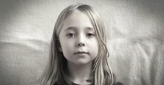 LifeNewsHQ's tweet photo. A Father Films His Daughter As She Grows From 0 Months To 14-Years-Old http://t.co/5MryLUxPaa http://t.co/3NqoOFqq5D