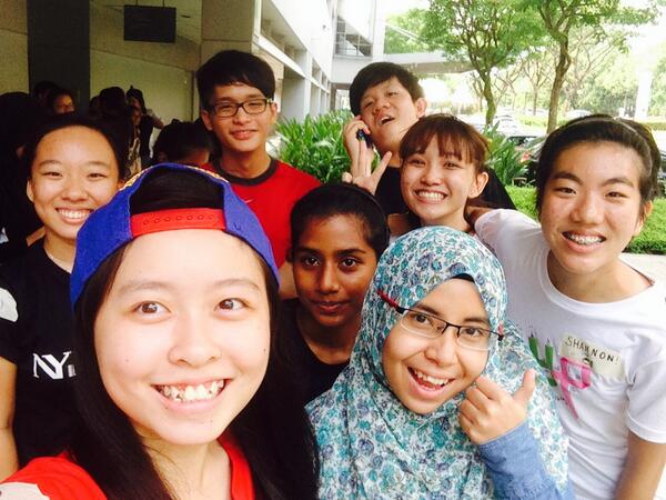 JOYCETANLA's tweet image. social work orientation free ice cream yayyyyyyyy #samegroup #fate #icecream #YAY #meesua