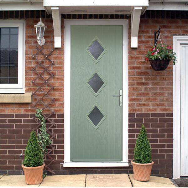doorstopdoors's tweet image. Get the first look at our new 3 diamond door, in lovely Chartwell Green!