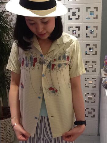 BEAMS_JP's tweet photo. 1950年代に実在し、センス溢れるインパクト大のシャツは入手困難でヴィンテージ界でも幻となっているアメリカのブランド＜STAR OF HOLLYWOD＞が現代に蘇りました！  http://t.co/fP9z68ovBq 柄に注目！ http://t.co/Mki4jySQme