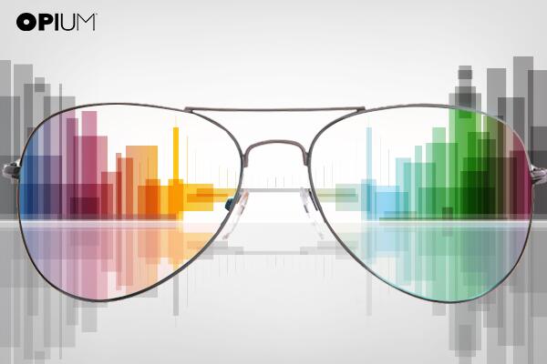 OPIUMeyewear's tweet image. Beauty is in the eye behind the Aviator. #ColorfulVision
