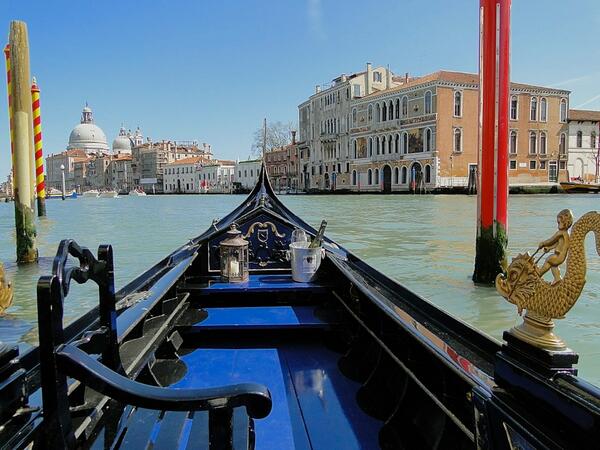 Nino Franco Prosecco (@ninofranco1919) on Twitter photo Next Time #Venice, now here is
the way to taste #Prosecco NinoFranco
in @primagondoliera gondola
<a href="/TDselections/">Tony DiDio</a> Next Time #Venice, now here is
the way to taste #Prosecco NinoFranco
in @primagondoliera gondola
<a href="/TDselections/">Tony DiDio</a>