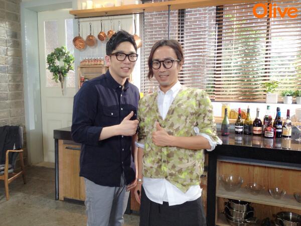 #정재형의프랑스가정식 이번주는 스페셜게스트! 훈내나는 #이적 님이 출연합니다!
#이적 님이 공개하는 감미로운 '익어라송' #피아노 연주 많이 기대해주세요~!
youtube.com/watch?v=SmxD8s…