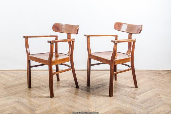 Riva_line's tweet photo. Pair of Lajos Kozma chairs in great original condition. 
http://t.co/89h3cjIPaI http://t.co/FPwr1Grata