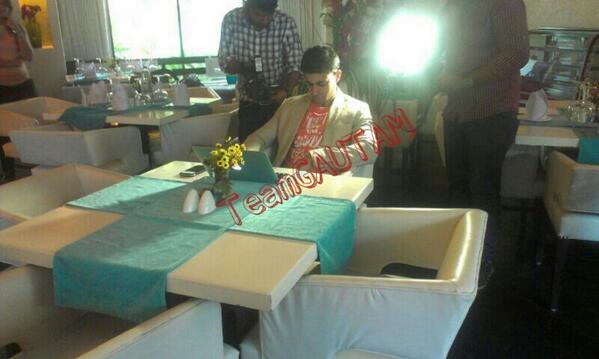 Embedded image permalink