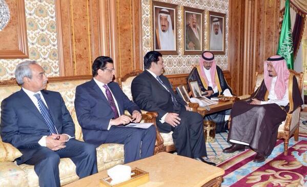 الأمير سلمان بن عبدالعزيز يستقبل وزير التجارة الباكستاني.