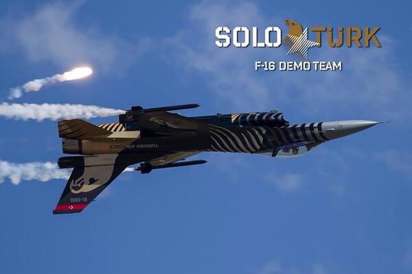 MESLEĞİNİ TUTKU ,AŞK HALİNE GETİREN GÖKYÜZÜNDEKİ TEK AMA HEP BİRLİKTE 13 ADAMIN ,SOLOTÜRK'ÜN 3. YAŞ GÜNÜ KUTLU OLSUN.