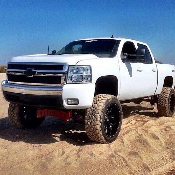 Offroad_nation's tweet photo. Lifted Chevrolet #orn #offroadnation http://t.co/2FrULpcJ16