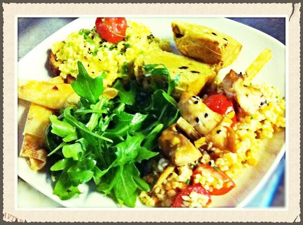 ValentinMourier's tweet photo. Ce samedi viens BRUNCHER au Spok Bd Herriot http://t.co/k8FOrhCLDU