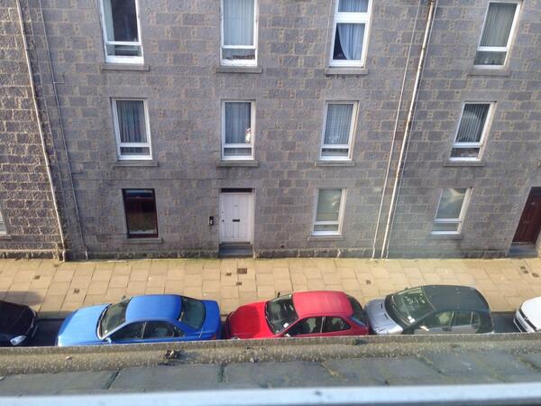Sim_Donna's tweet photo. @BadlyParked Aberdeen! I hope the red car didn't need out anytime soon... #couldbealongwait #tightsqueeze http://t.co/gFCsFTdoqT