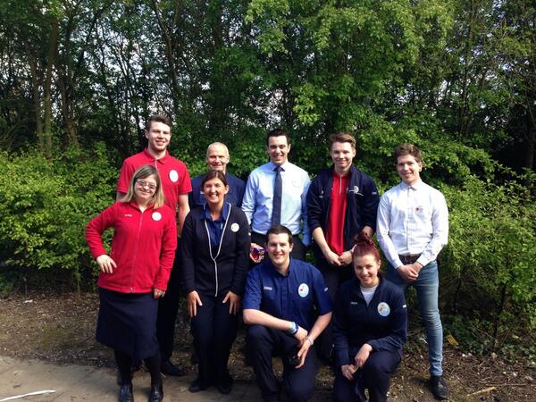 Taking smile and chat out into the sunshine! #smileandchat <a href="/hammerhero/">Alex</a> <a href="/darrenwalsh007/">Darren Walsh</a> <a href="/TescoGDunmow/">Tesco Great Dunmow</a> <a href="/SarahLeamon/">Sarah Lewis</a>